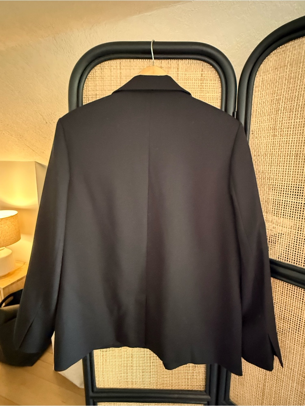 Alo Yoga Women’s First-Class Single Breasted Boxy Boyfriend Blazer Black Small - Picture 7 of 13